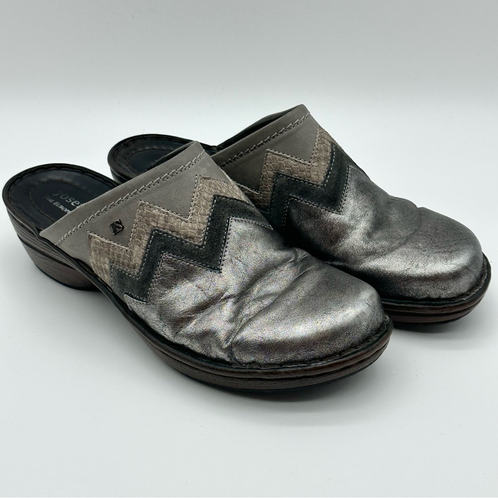 Josef Seibel Silver and Gray Zigzag Mules